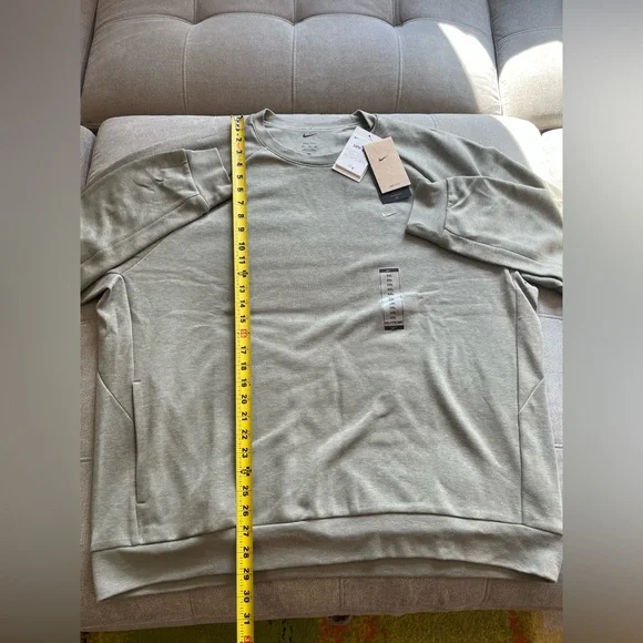 NWT Nike Primary Fleece Men's Dri-FIT UV Performance Crew XXL Gray - Picture 4 of 6